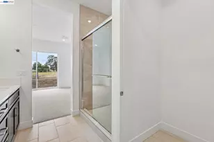 1095 Riverbend Dr, Brentwood, CA 94513 - Photo 18