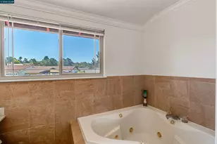 1243 Fairway Dr, Richmond, CA 94803 - Photo 42