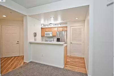 280 Caldecott Ln #221, Oakland, CA 94618 - Photo 6