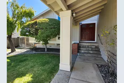 18775 Cavendish Dr, Castro Valley, CA 94552 - Photo 4
