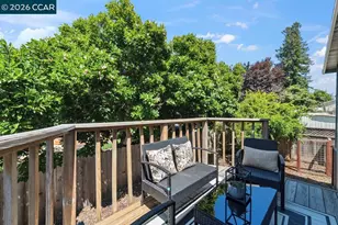 7568 Greenly Dr, Oakland, CA 94605 - Photo 20