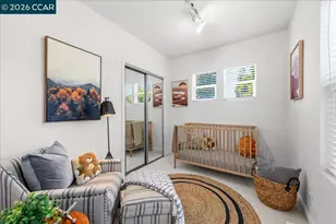 7568 Greenly Dr, Oakland, CA 94605 - Photo 18