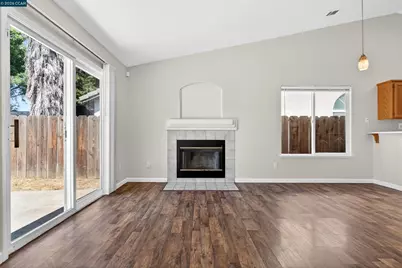 4968 Kimball Hill Cir, Stockton, CA 95210 - Photo 12