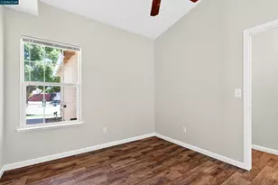 4968 Kimball Hill Cir, Stockton, CA 95210 - Photo 44