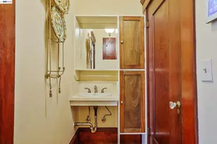 2056 Santa Clara Ave, Alameda, CA 94501 - Photo 16