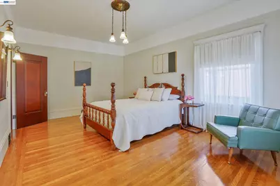 2056 Santa Clara Ave, Alameda, CA 94501 - Photo 46