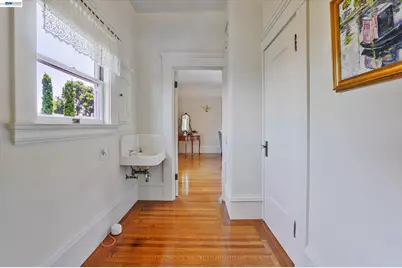 2056 Santa Clara Ave, Alameda, CA 94501 - Photo 52