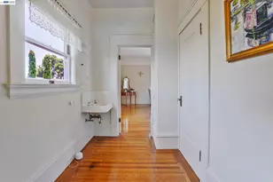2056 Santa Clara Ave, Alameda, CA 94501 - Photo 52