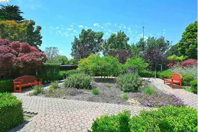 58 Marina Lakes Dr, Richmond, CA 94804 - Photo 38