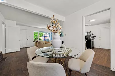 18926 Walnut Rd, Castro Valley, CA 94546 - Photo 12