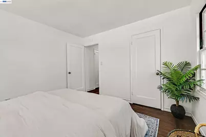 18926 Walnut Rd, Castro Valley, CA 94546 - Photo 20