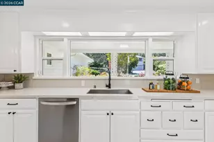 4 Crest Rd, Lafayette, CA 94549 - Photo 16