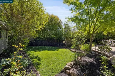 4 Crest Rd, Lafayette, CA 94549 - Photo 8