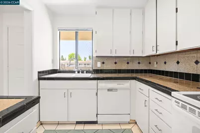 1790 Ellis St #28, Concord, CA 94520 - Photo 4