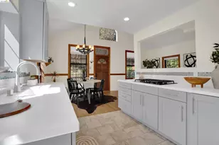 12 Erskine St, Port Costa, CA 94569 - Photo 14