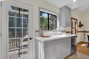 12 Erskine St, Port Costa, CA 94569 - Photo 16
