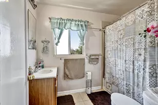 1390 Highland Blvd, Hayward, CA 94542 - Photo 22