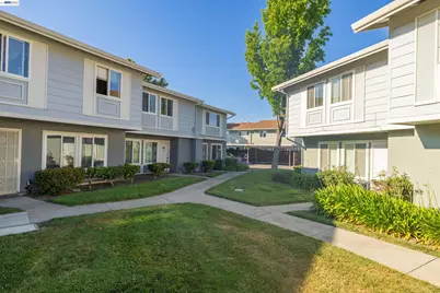 4861 Saginaw Cir, Pleasanton, CA 94588 - Photo 32