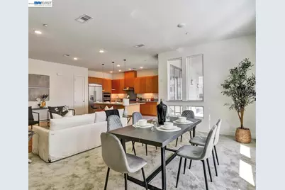 1749 Kilowatt Way #302, Fremont, CA 94539 - Photo 4