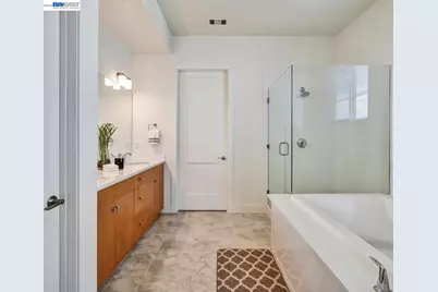 1749 Kilowatt Way #302, Fremont, CA 94539 - Photo 10