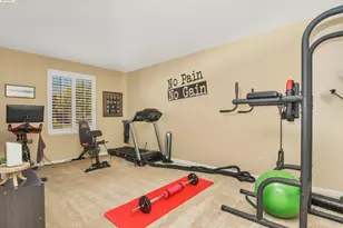 2174 Newton Dr, Brentwood, CA 94513 - Photo 14