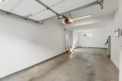 931 Edy Ln, Oakland, CA 94607 - Photo 36