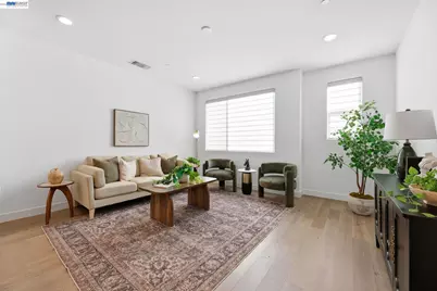 931 Edy Ln, Oakland, CA 94607 - Photo 2