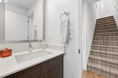 931 Edy Ln, Oakland, CA 94607 - Photo 18