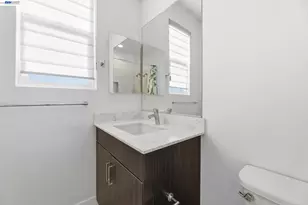 931 Edy Ln, Oakland, CA 94607 - Photo 30