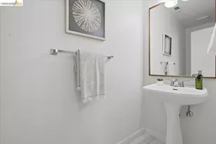 1025 Pinehurst Ct, Concord, CA 94521 - Photo 24