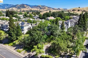 1025 Pinehurst Ct, Concord, CA 94521 - Photo 44