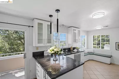 1025 Pinehurst Court, Concord, CA 94521 - Photo 16