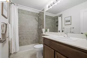 1025 Pinehurst Ct, Concord, CA 94521 - Photo 34