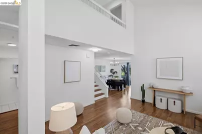 1025 Pinehurst Court, Concord, CA 94521 - Photo 12