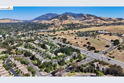 1025 Pinehurst Court, Concord, CA 94521 - Photo 50