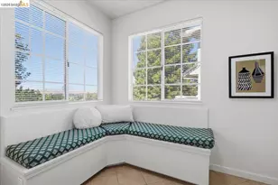 1025 Pinehurst Ct, Concord, CA 94521 - Photo 20