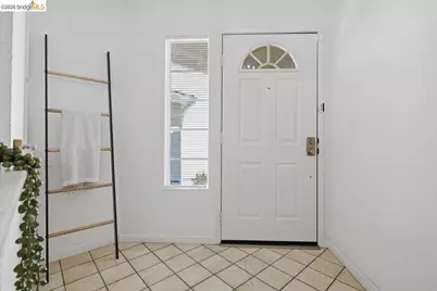 1025 Pinehurst Court, Concord, CA 94521 - Photo 8