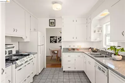 211 San Carlos Ave, El Cerrito, CA 94530 - Photo 14