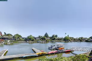 897 Marina Dr, Napa, CA 94559 - Photo 50