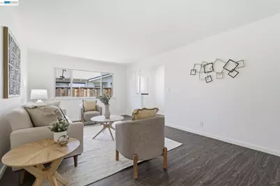 7359-7361 Glenoaks Way, Dublin, CA 94568 - Photo 10