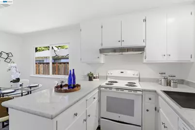 7359-7361 Glenoaks Way, Dublin, CA 94568 - Photo 14