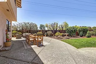5800 Alderbrook Ct, Castro Valley, CA 94552 - Photo 36