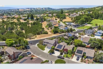 5800 Alderbrook Ct, Castro Valley, CA 94552 - Photo 52