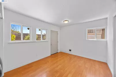 1828 Rosedale Ave, Oakland, CA 94601 - Photo 2
