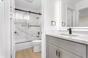 2215 E 29th St, Oakland, CA 94606 - Photo 16