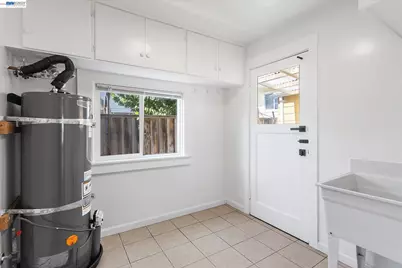 2215 E 29th Street, Oakland, CA 94606 - Photo 26