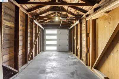 2215 E 29th Street, Oakland, CA 94606 - Photo 30