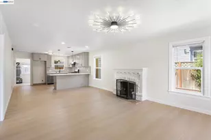 2215 E 29th St, Oakland, CA 94606 - Photo 10