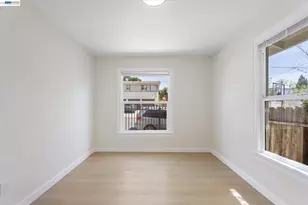 2215 E 29th St, Oakland, CA 94606 - Photo 24
