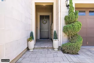 2830 Delamar Dr, Dublin, CA 94568 - Photo 4